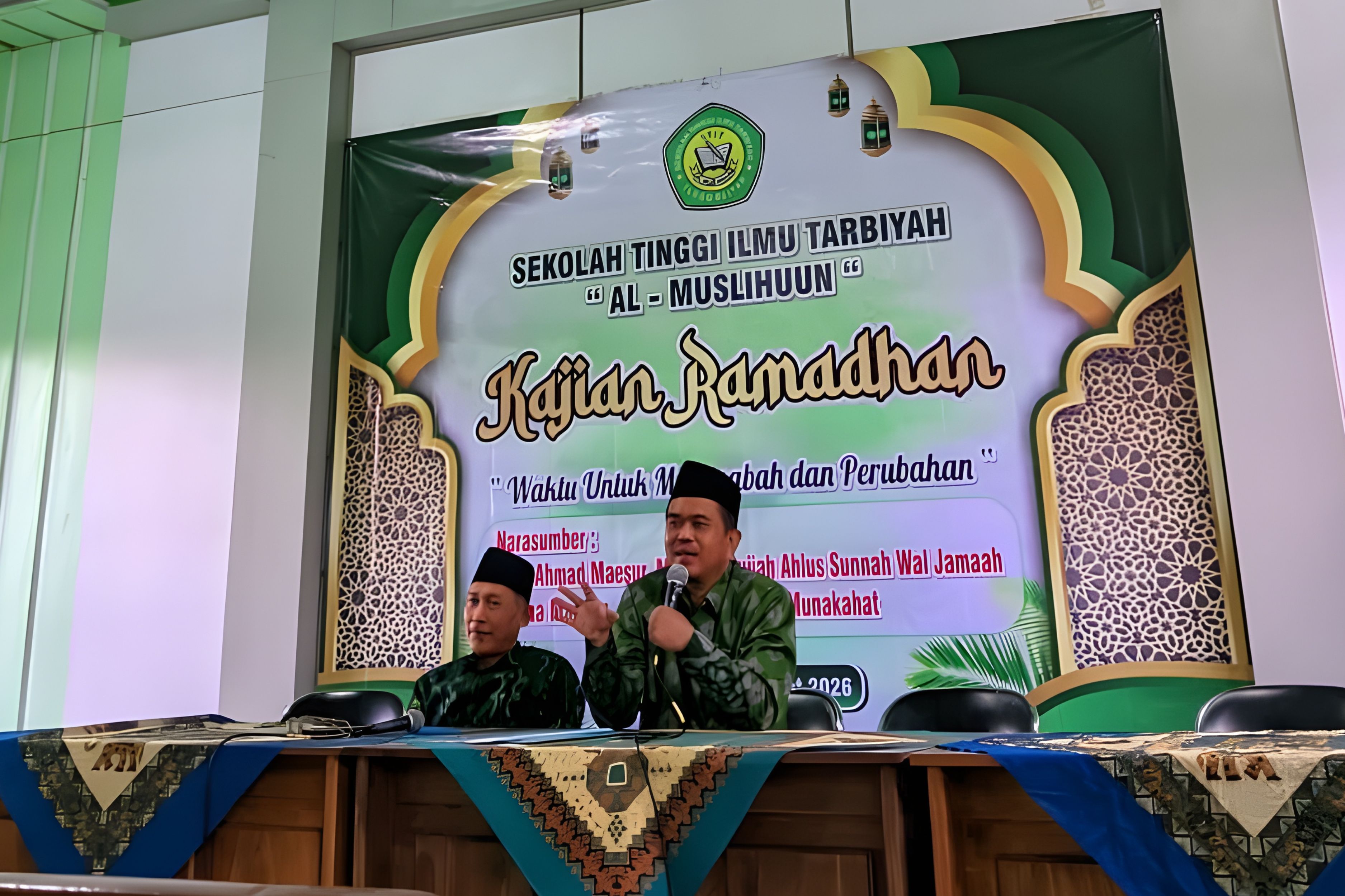 Gantikan Jam Kuliah, Mahasiswa STIT Al-Muslihuun Bedah Kitab Klasik Selama Ramadan